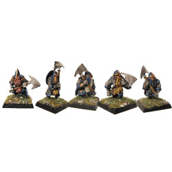 Dwarfes with double handed axe 2