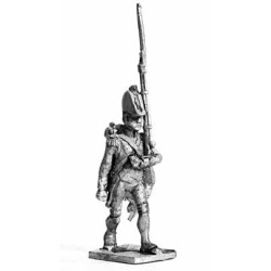 Grenadier, two cornered hat, kneeling, firing