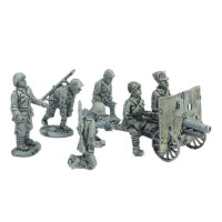 Artillery crew for 65/17 divisional cannon continental