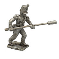 Artilleryman with sponge (you can use it also as infantryman)